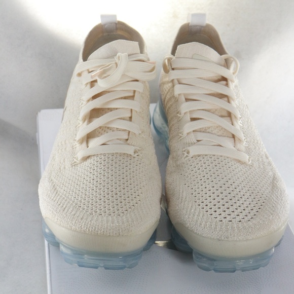 SOLD Nike W Air Vapormax Flykinit 2 'Light Sneaker - Picture 7 of 8